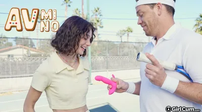 Av ฝรั่ง เทนนิสสยิว Tennis Babe Takes Break–Shrooms